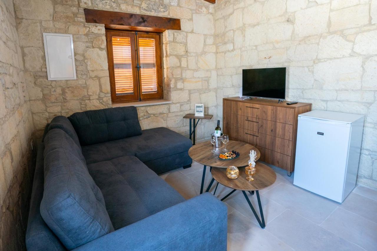 Eidyllio Luxury Suites Omodos Buitenkant foto
